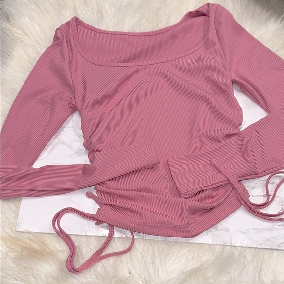 Pink Ribbed Long Sleeve Top size small cinched sides - Picture 2 of 3